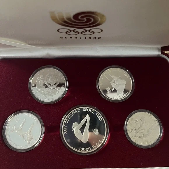 1988 Seoul Olympics Collectable Coins - Picture 3 of 4